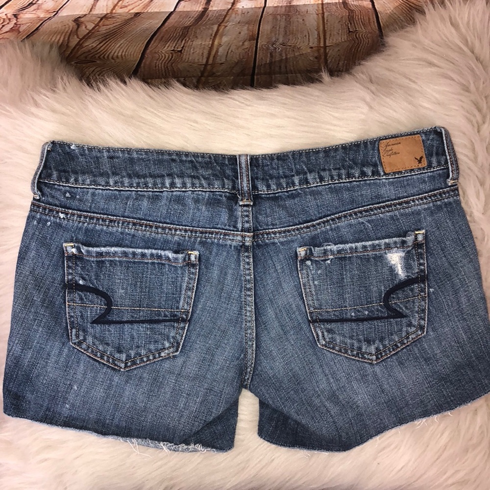 American Eagle Distressed Jean Shorts - Picture 4 of 8